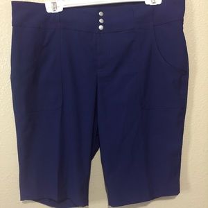 BRAND NEW Ladies Golf Shorts 🏌🏻‍♀️